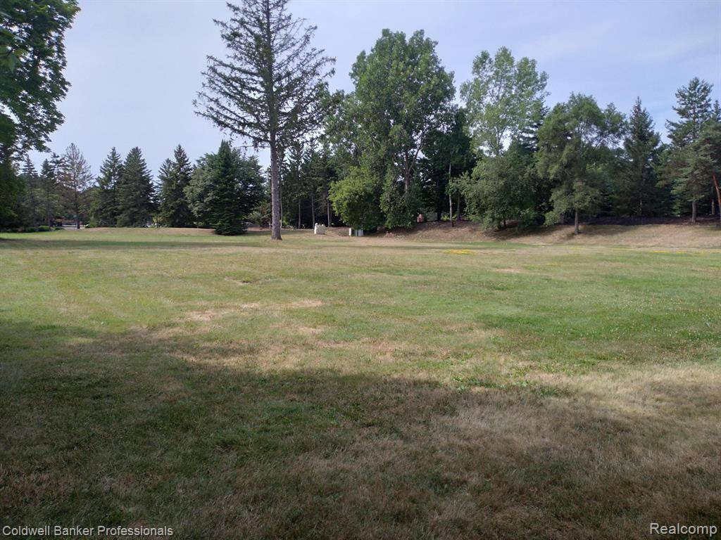 Rochester Hills, MI 48309,2530 SOUTH W Boulevard