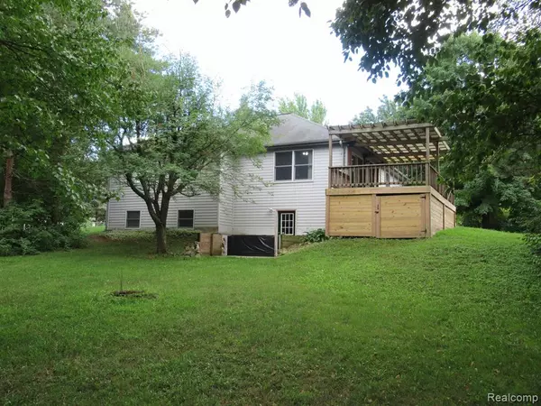 Mayville Vlg, MI 48744,1717 LYNCH Drive