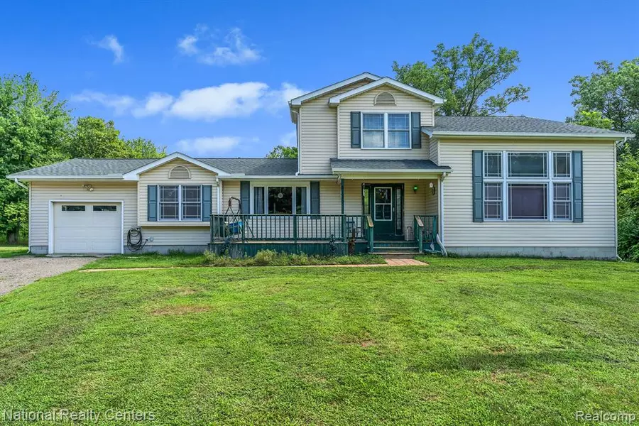 8170 S STONEY CREEK Road, Carleton, MI 48117