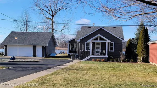 35416 W JEFFERSON Avenue, Rockwood, MI