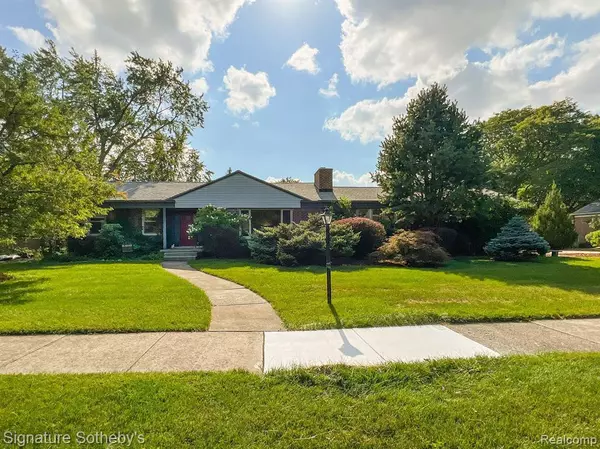 Lathrup Village, MI 48076,28591 SUNSET W Boulevard