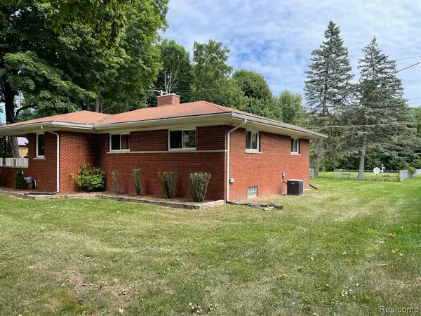 Almont, MI 48003,426 N MAIN Street