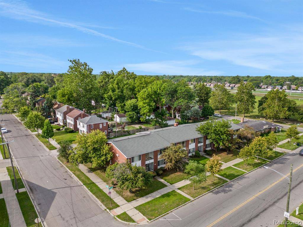 Detroit, MI 48228,18419 W CHICAGO Street