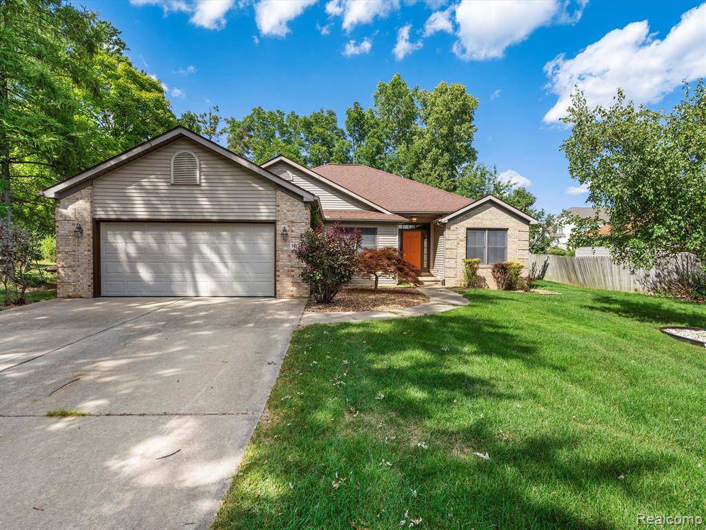 1676 W ELLSWORTH Road, Ann Arbor, MI 48108