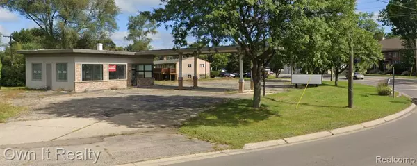 Wolverine Lake, MI 48390,2355 S COMMERCE Road