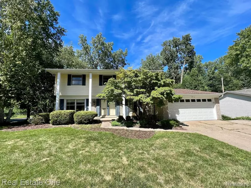 858 TARLETON Avenue, East Lansing, MI 48823