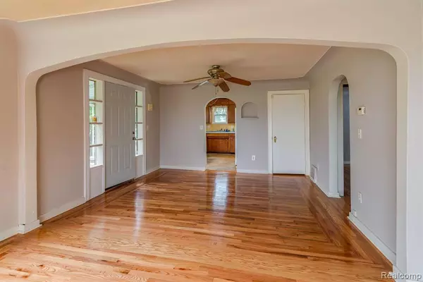 Montrose, MI 48457,16870 EAST Road