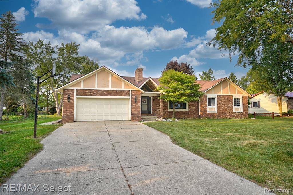 8474 WESLEY Drive, Flushing, MI 48433