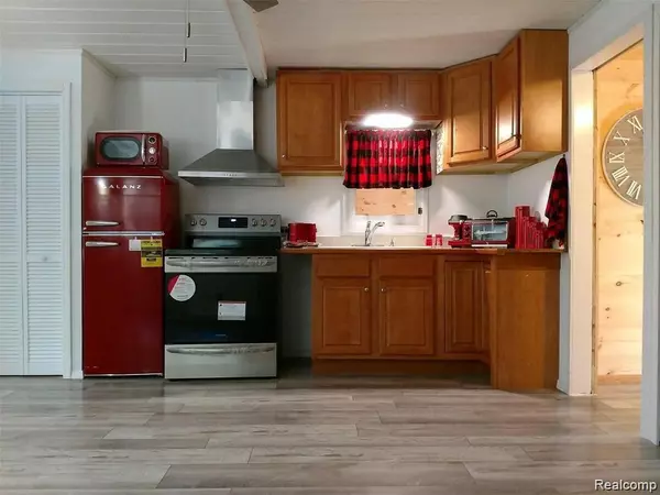 Harrison, MI 48625,4827 CRESTKNOLL Street