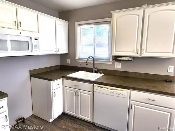 Rockwood, MI,31775 LYNNE Drive