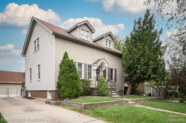 Pleasant Ridge, MI,15 KENSINGTON Boulevard
