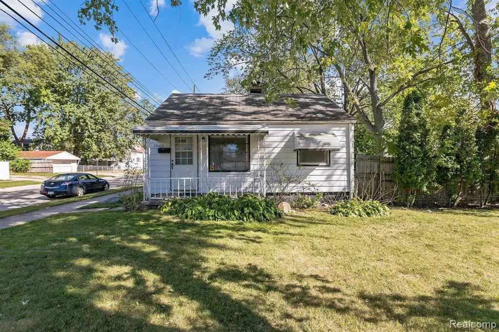 Madison Heights, MI 48071,26466 COUZENS Avenue