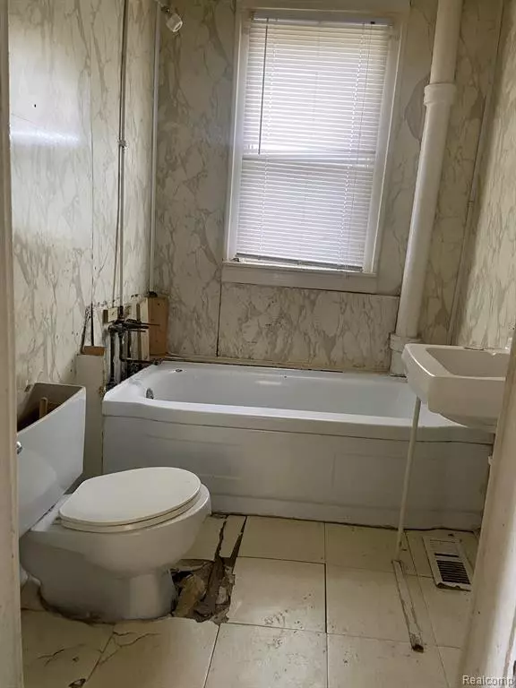 River Rouge, MI 48218,425 HOLFORD Street