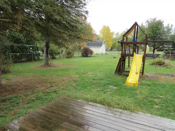 Lapeer, MI 48446,2652 PORCUPINE Trail