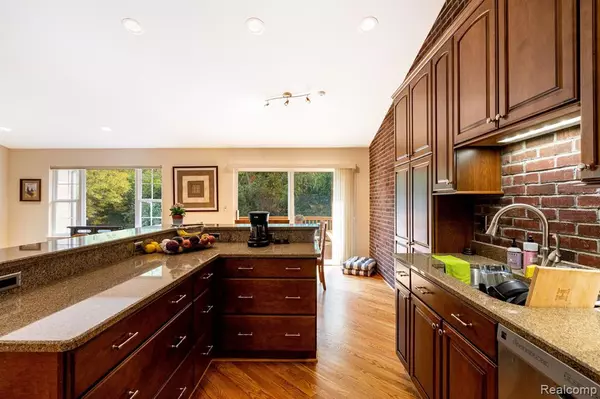 Canton, MI 48187,254 CHERRY HILL POINTE Drive