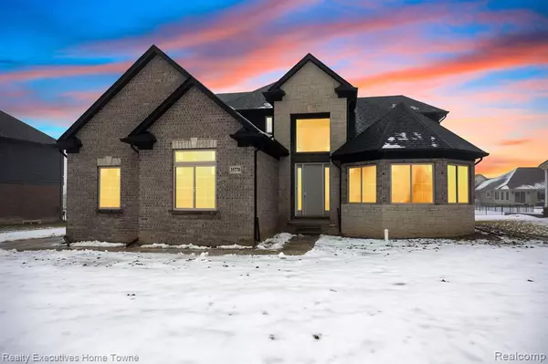 35770 Addison Drive, New Baltimore, MI 48047