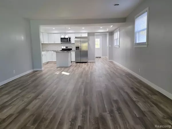 Rockwood, MI,15901 HURON RIVER Drive