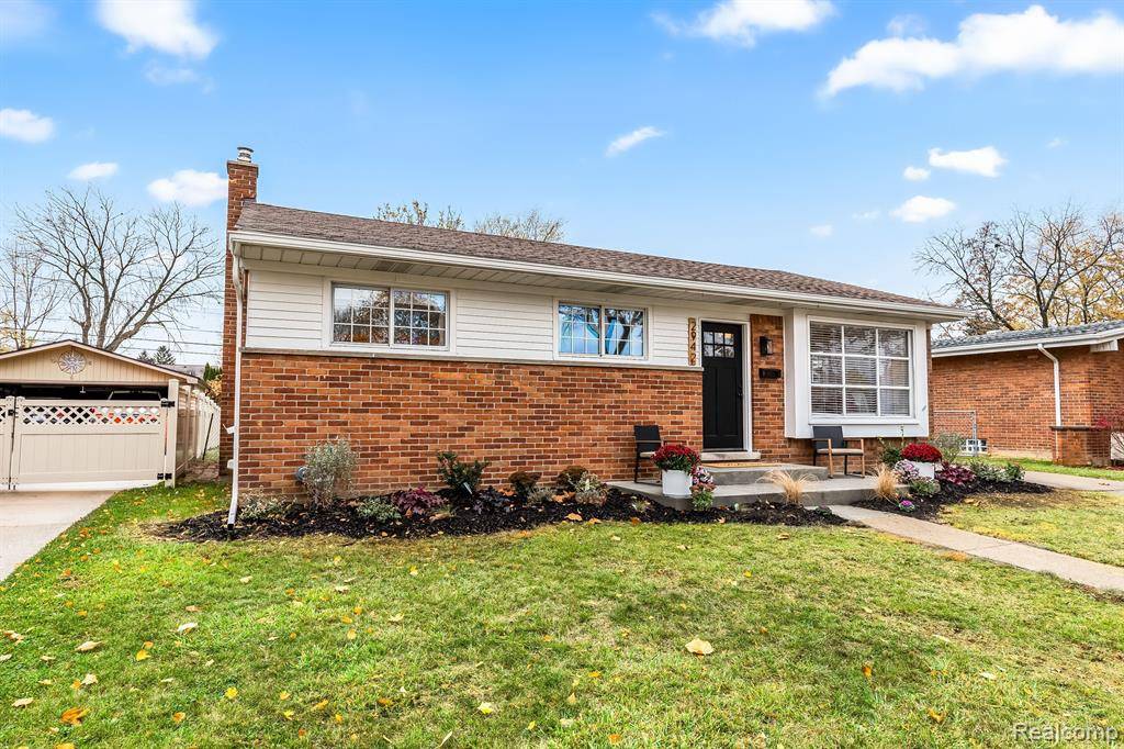 Trenton, MI 48183,2942 GRANGE Road