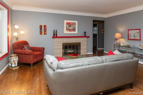 Beverly Hills, MI 48025,18316 BEVERLY Road