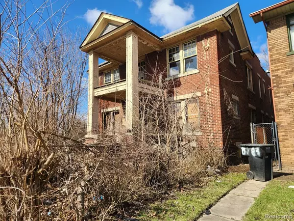 8773 PETOSKEY Avenue, Detroit, MI 48204