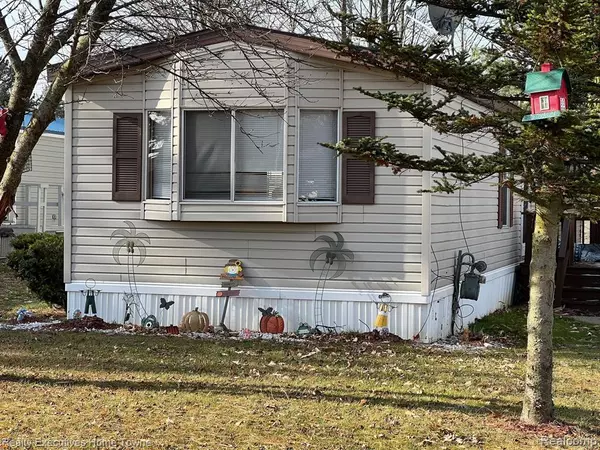 Croswell, MI 48422,5470 EDDIE Street