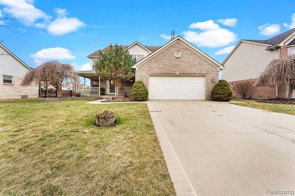 23632 OAKLEIGH Avenue, Woodhaven, MI 48183