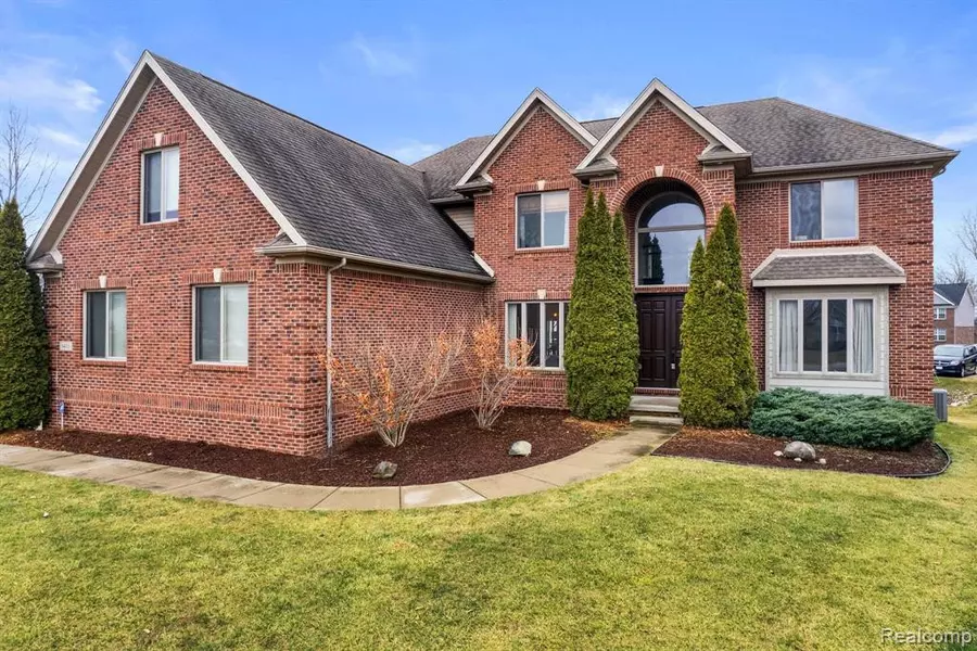 8410 Jack Pine Court, Ypsilanti, MI 48197