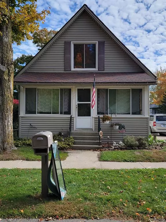 Onsted, MI 49265,111 GREENLEAF