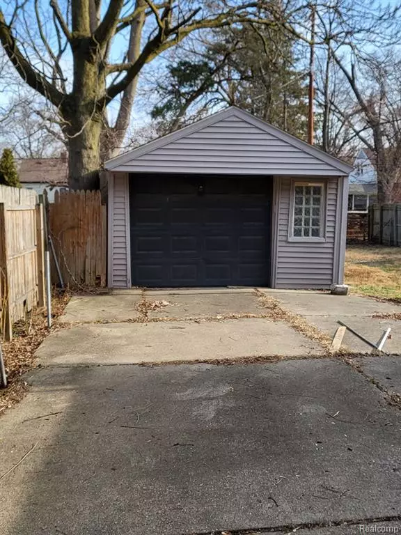 Redford, MI 48239,9990 BEAVERLAND