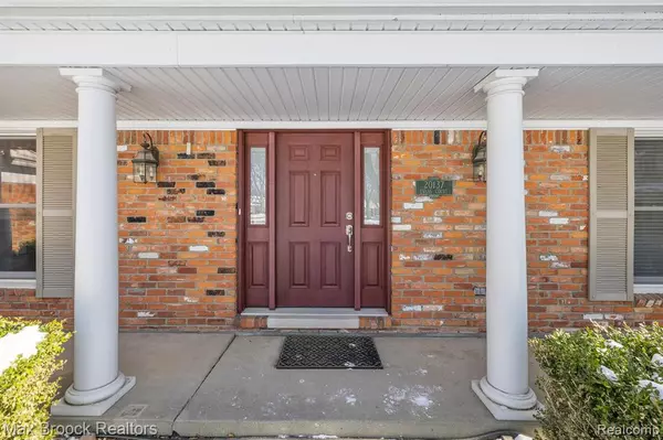 Beverly Hills, MI 48025,20137 EVANS Court
