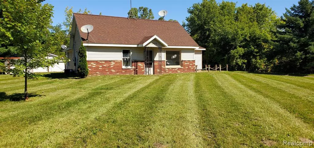 10430 W MONROE Road, Elwell, MI 48832