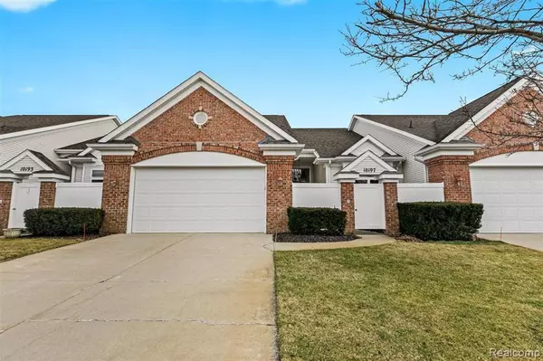 10197 CLARKSHIRE Court, South Lyon, MI 48178