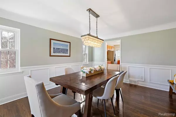 Beverly Hills, MI 48025,18851 DEVONSHIRE Street