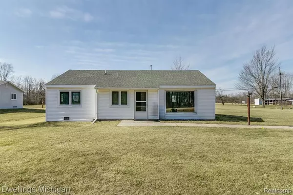 30038 OSTREICH Road, Rockwood, MI