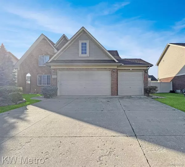 Rockwood, MI,19137 URODA Street