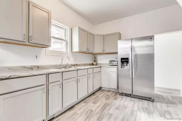 Port Huron, MI 48060,1322 MILLER Street