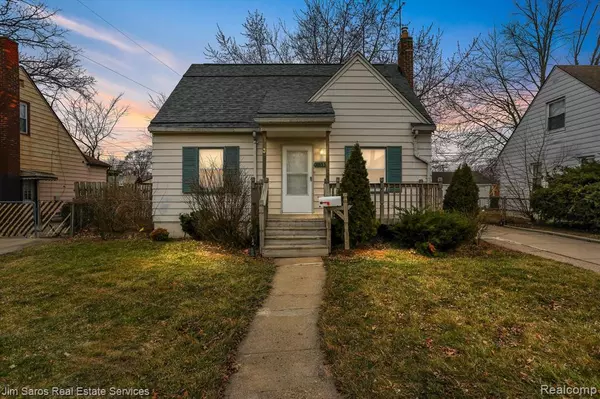 21535 BEECHWOOD Avenue, Eastpointe, MI 48021