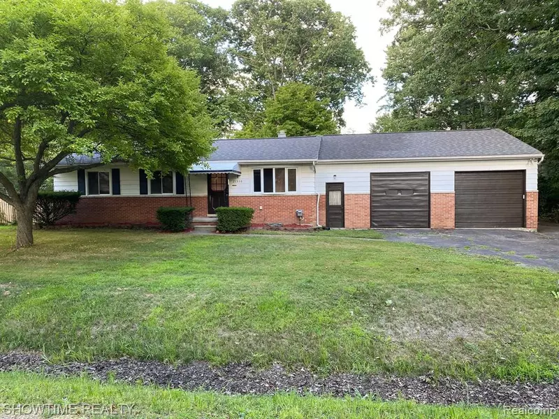 21338 WHITTINGTON Street, Farmington Hills, MI 48336