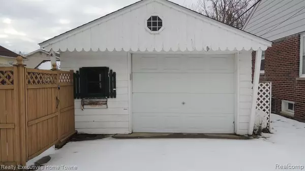 Port Huron, MI 48060,1602 FRANCIS Street