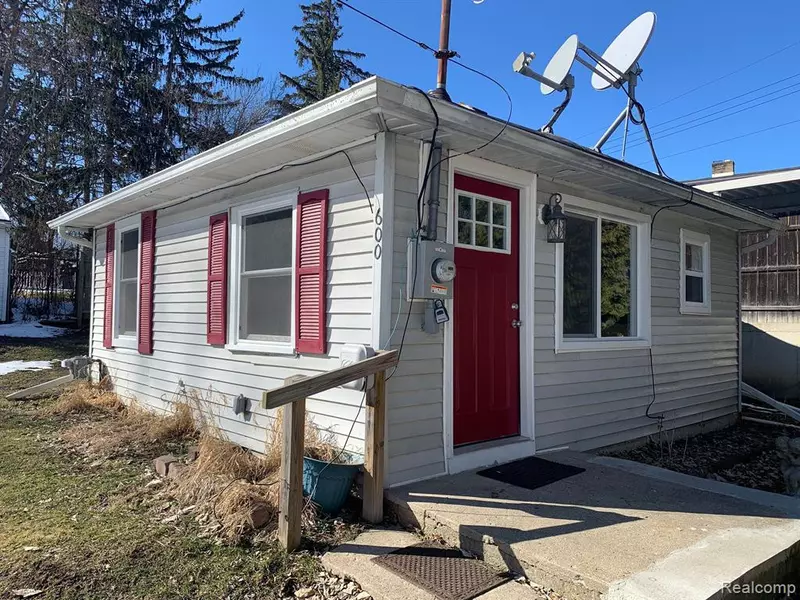 600 W HODGE W Avenue, Lansing, MI 48910
