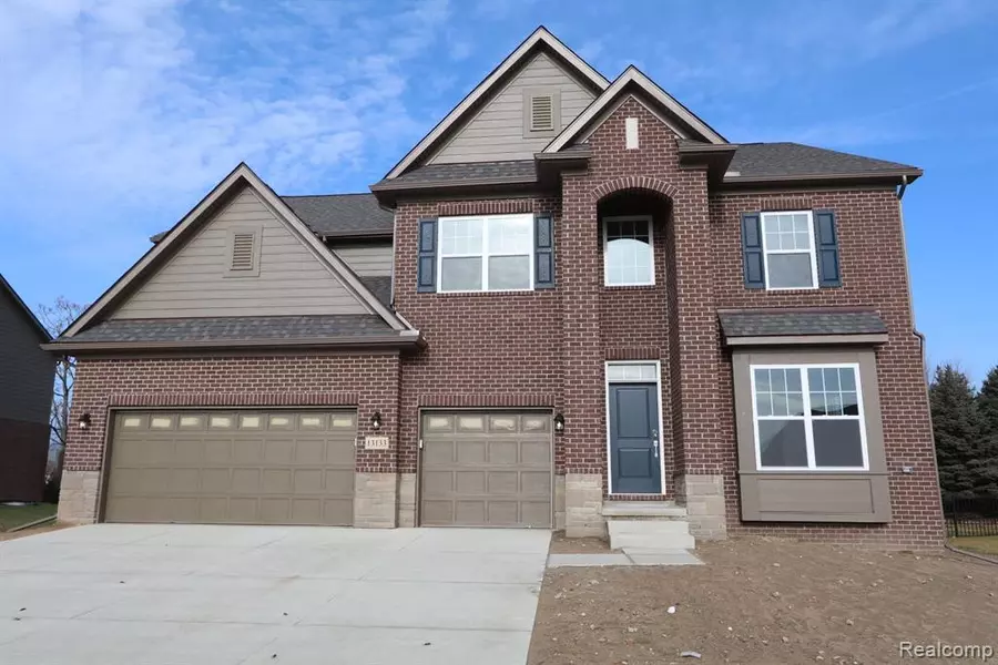 13133 VALENCIA Drive, Utica, MI 48315