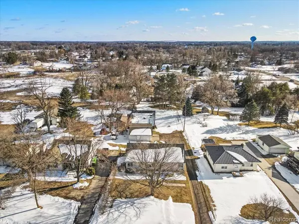 Oxford, MI 48371,111 W Drahner Road