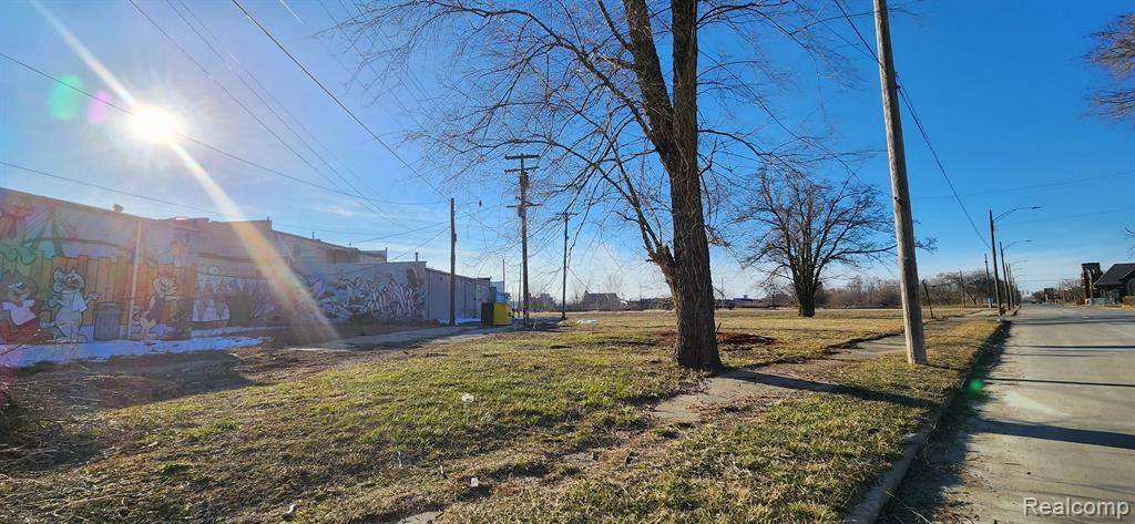 Detroit, MI 48208,4261 ROSA PARKS Boulevard