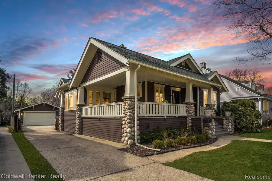 70 OAKDALE Boulevard, Pleasant Ridge, MI