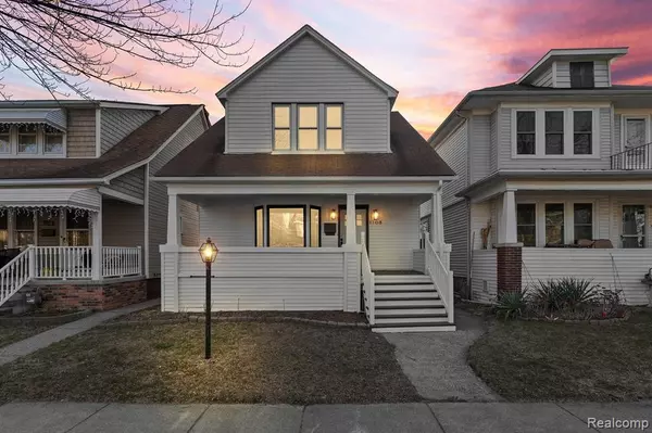 Grosse Pointe, MI 48230,1108 WAYBURN Street