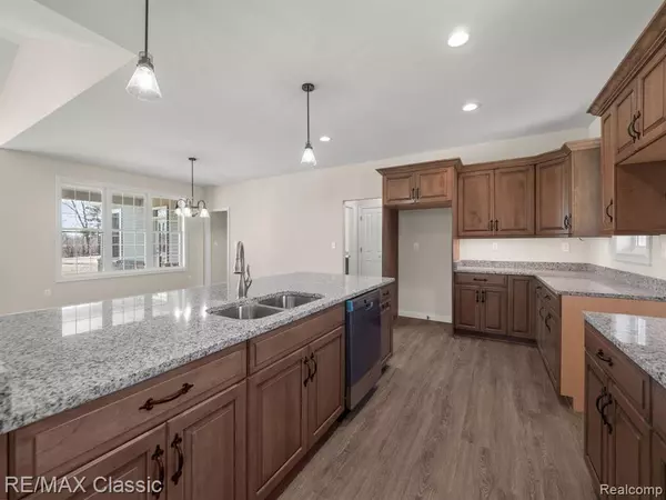 Rockwood, MI,33185 McCann Road