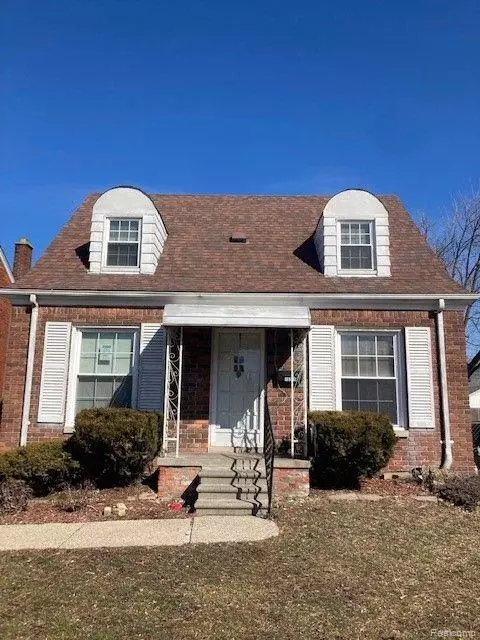 15369 SPRENGER Avenue, Eastpointe, MI 48021