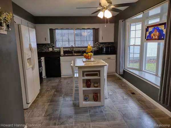 Auburn Hills, MI 48326,2284 OLD SALEM Road