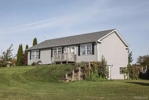 Mayville Vlg, MI 48744,1436 W SAGINAW Road