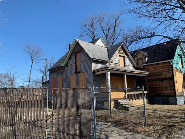 2250 HOLCOMB Street, Detroit, MI 48214